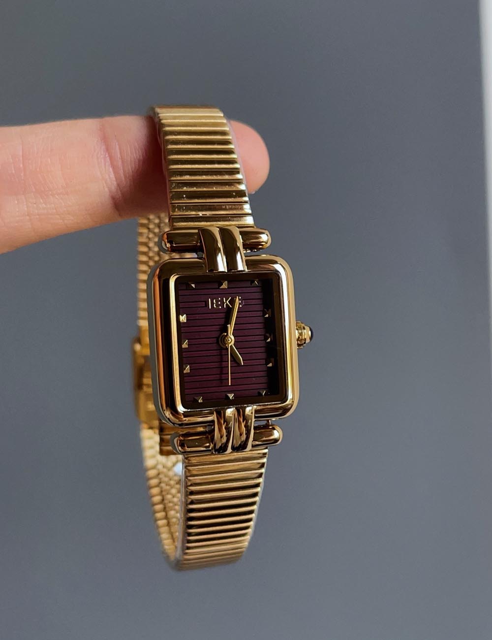 Minimalist Geometric Dail Stainless Steel Watch