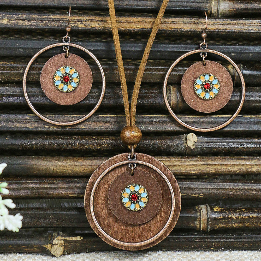 Vintage Floral Alloy Wood Pendant Necklace Set