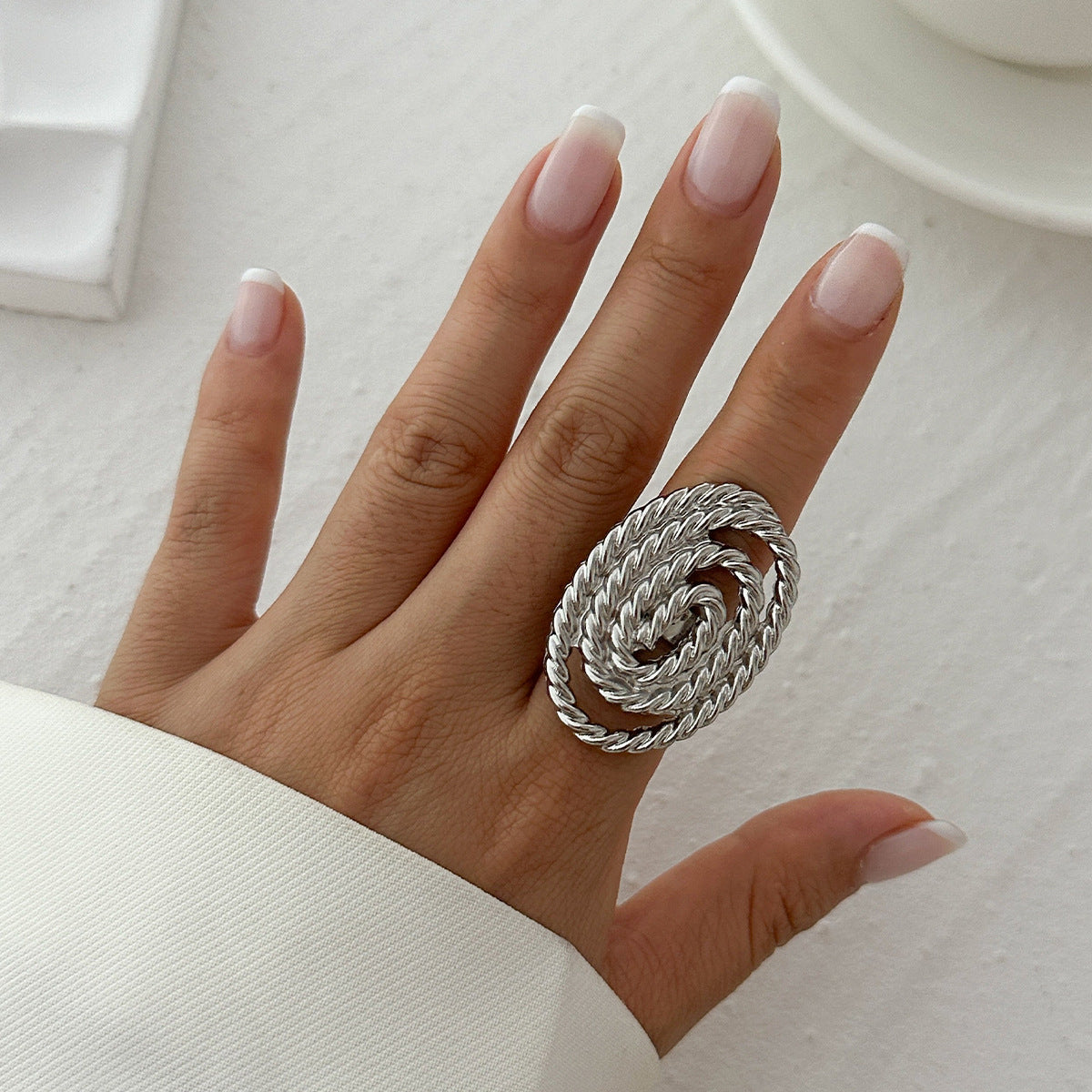 Metallic Wrinkled Pearl-Like Statement Ring For Women