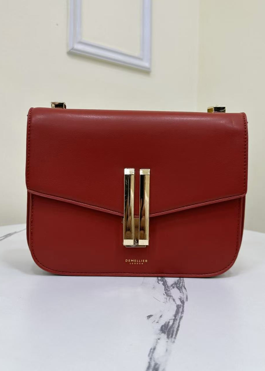 Structured Black Leather Shoulder Bag With Gold Clasp