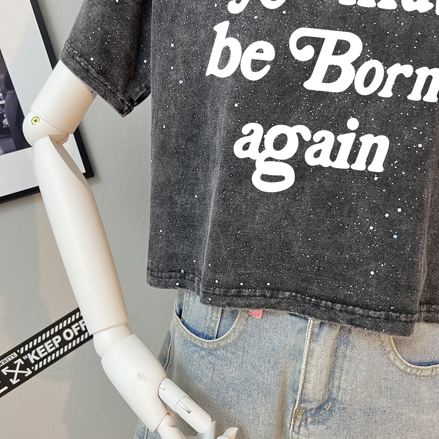 Teesher - Cropped Black Star & Letter Print T-Shirt