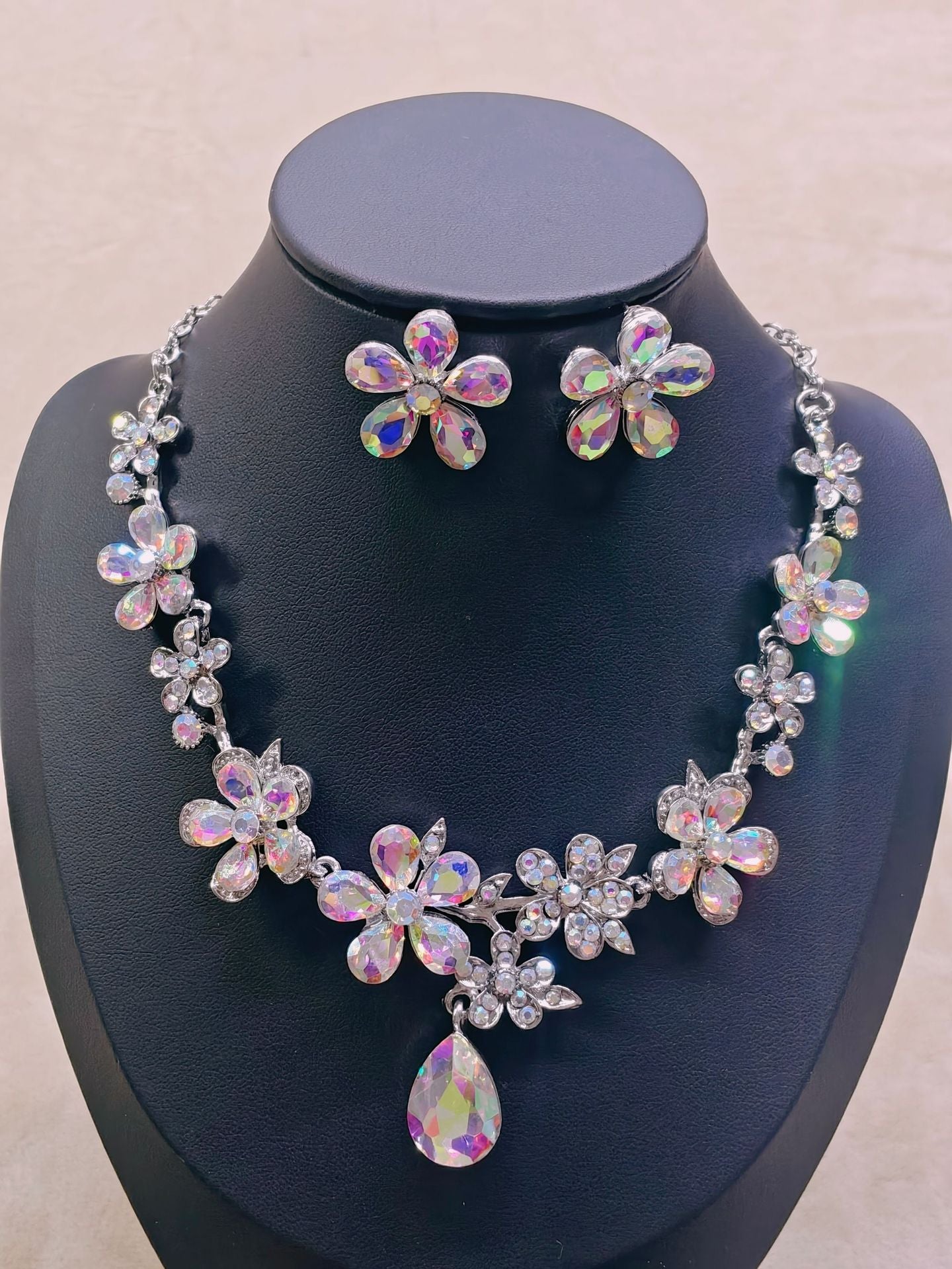 Floral Drop Necklace and Earring Set Vintage Jewelry