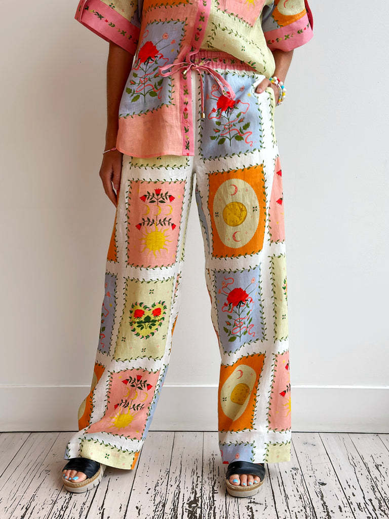 Chic Floral Linen Cardigan and Pants Set