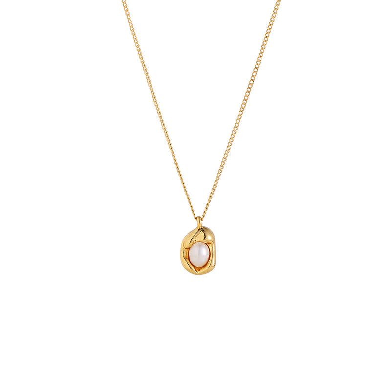 Simple Pearl Necklace