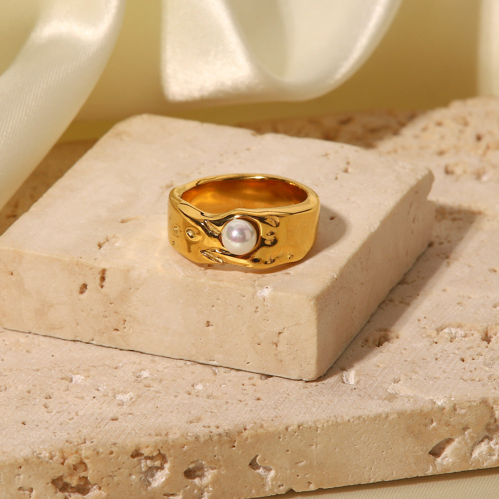 Irrrgular Pearl Vintage Ring