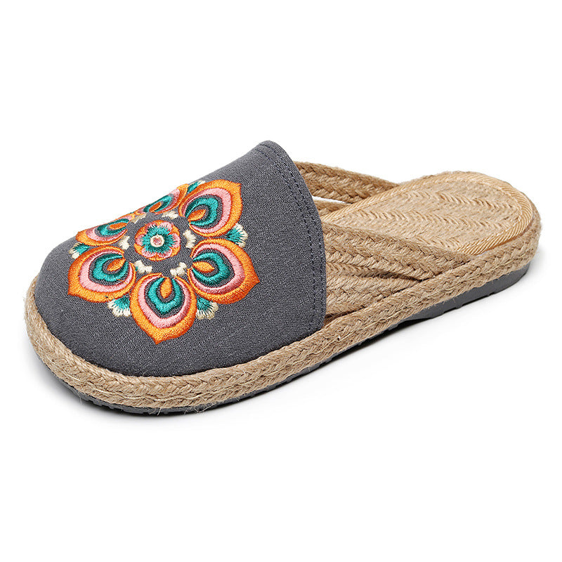 Creative Rural Retro Ethnic Style Embroidered Slippers Women Multicolor Soft And Comfortable Sandals