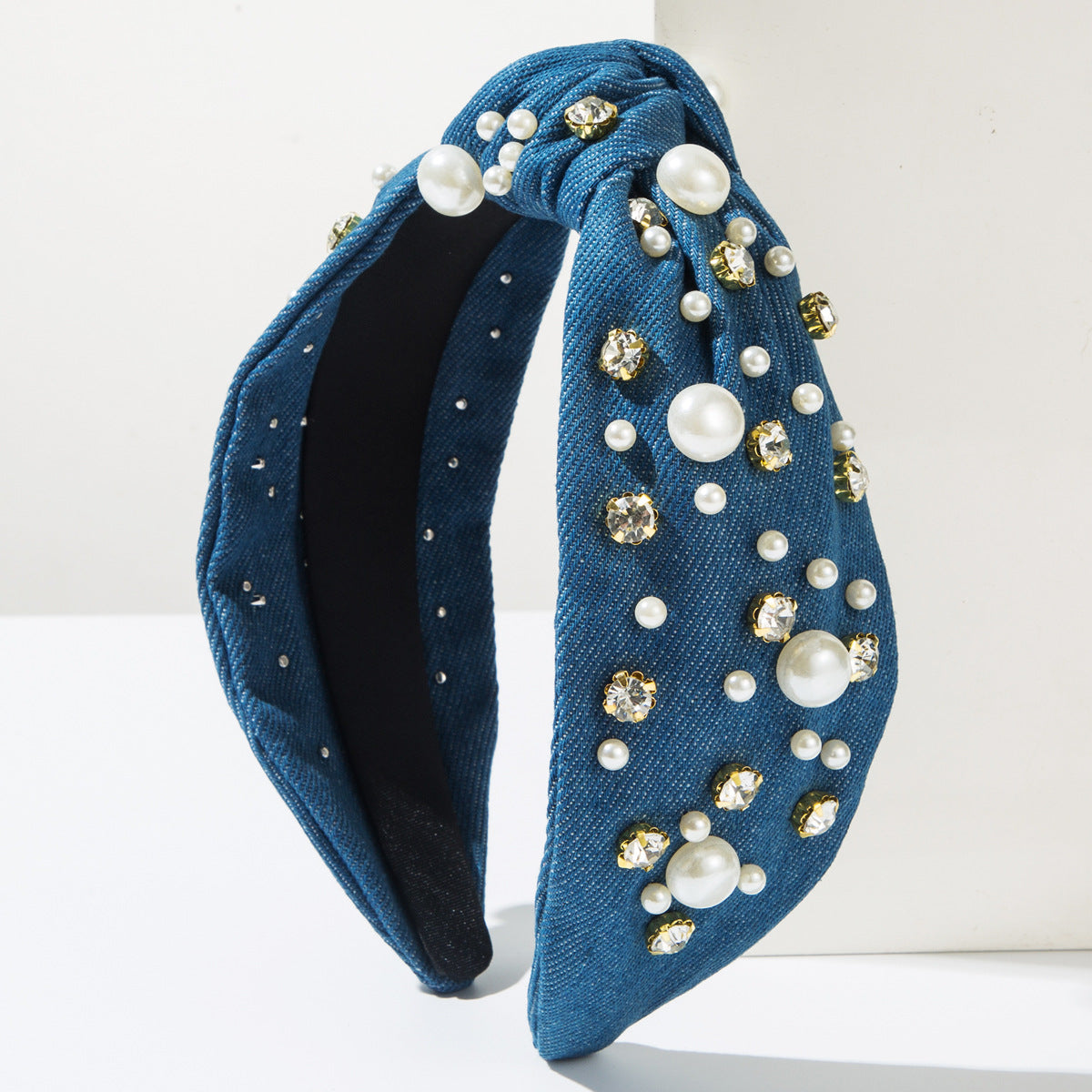 Wide Headband with Pearl Detail for Stylish Women