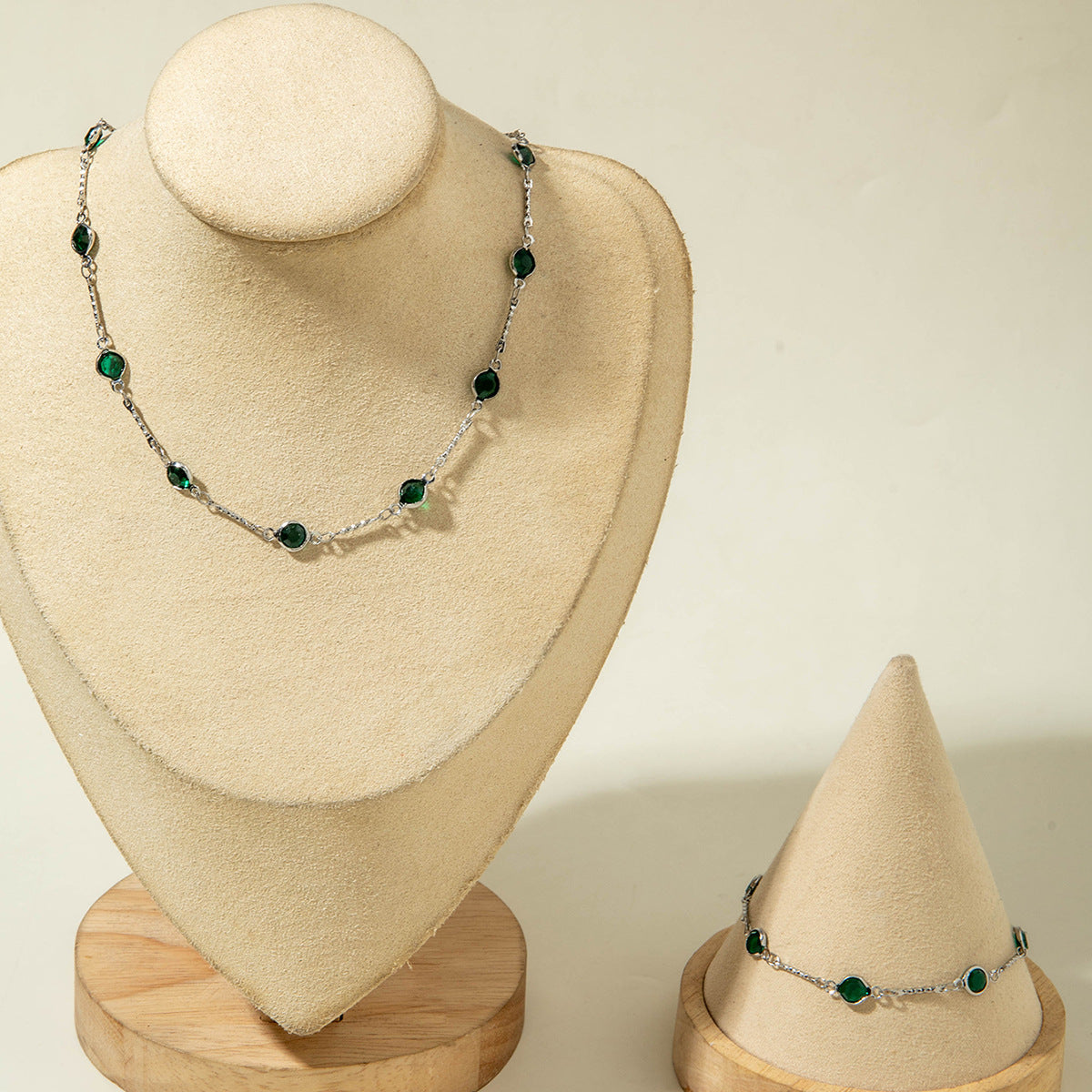 Trendy Green Cubic Zirconia Choker Necklace For Women