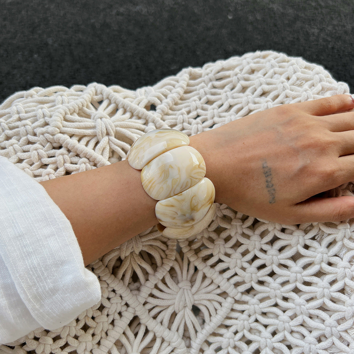 Artistic Wave-Shaped Bracelet Unique Design Elastic Bangle