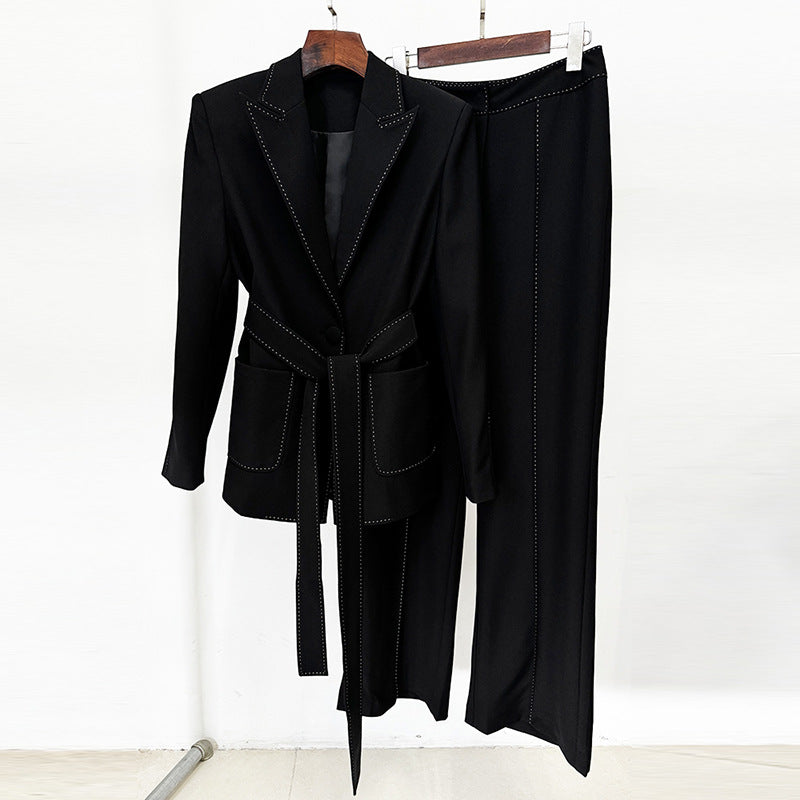 Chic Two-Piece Suit With Belted Trousers