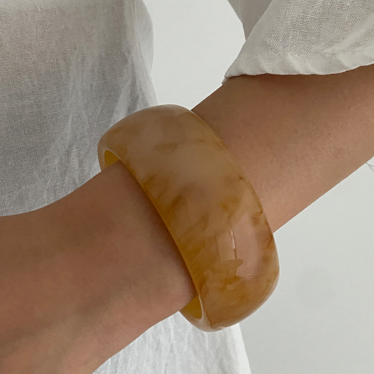 Irregular Gradient Wide Bangle Geometric Metal Bracelet for Women