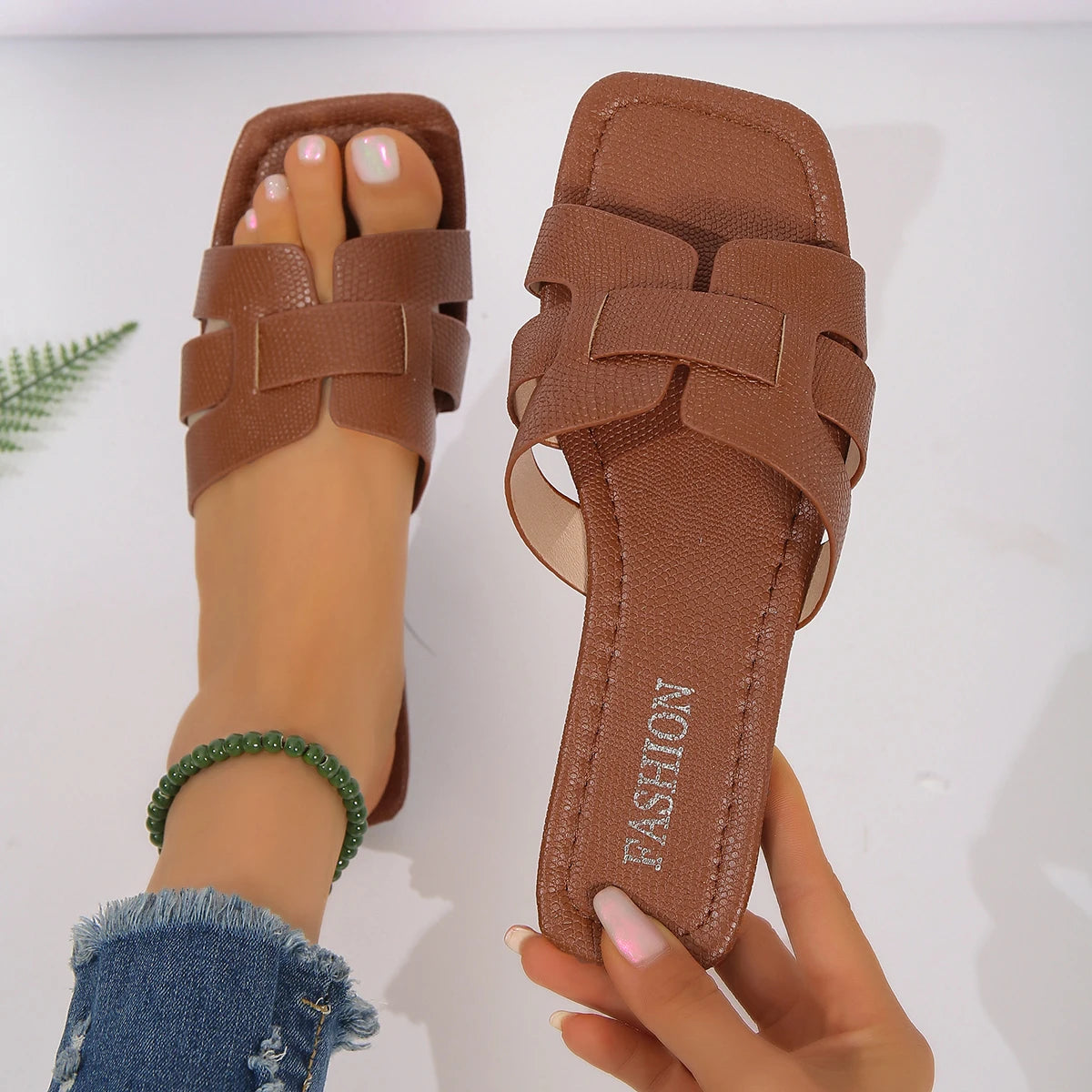 Anjelika Slippers