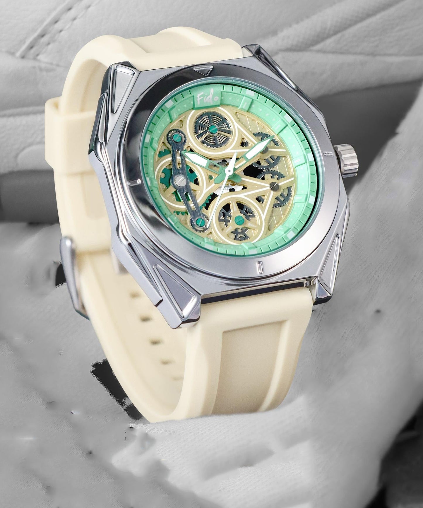 Cute Silicone Rubber Quartz Movement Waterproof Watches