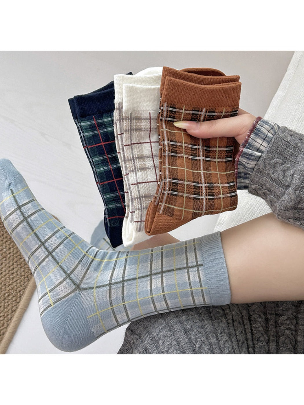 Rufia - Mid-Calf Capsule Socks with Plaid Patterns