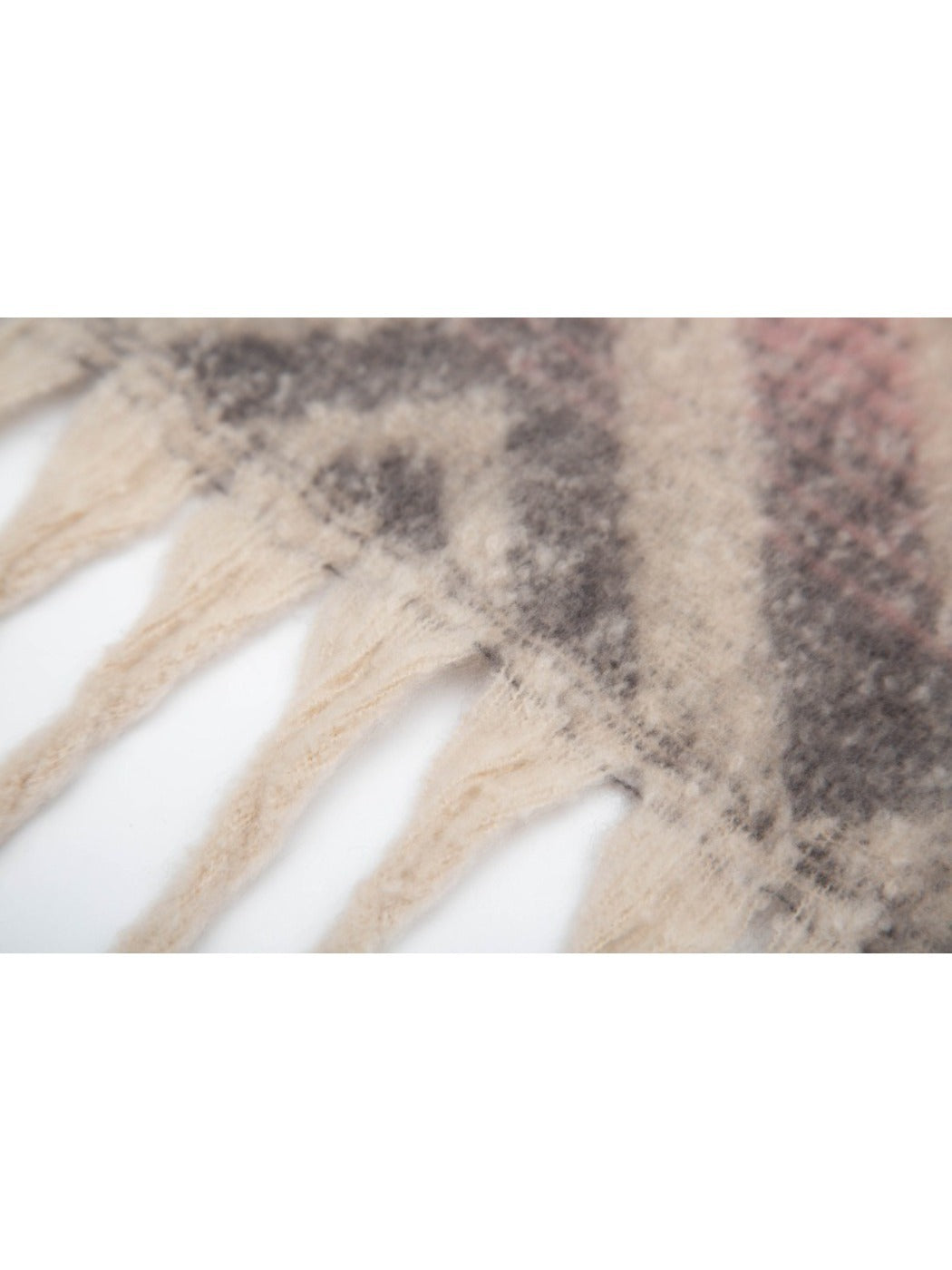 Scarvii - Winter Tassel Scarf with Mountain Patterns