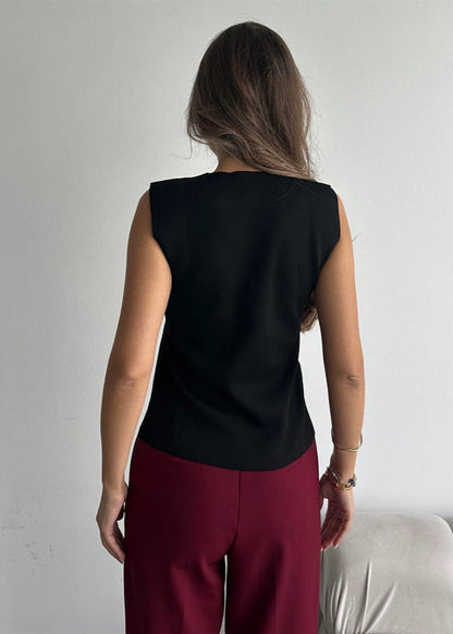Sleeveless Tailored Button Vest In Structured Fabric