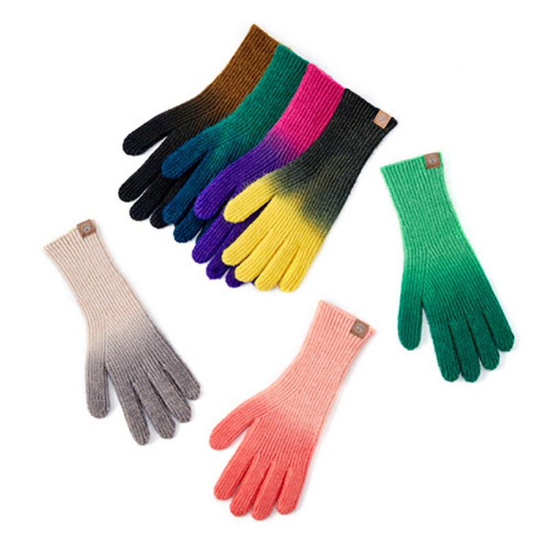 Gradient Color Rainbow Knit Gloves