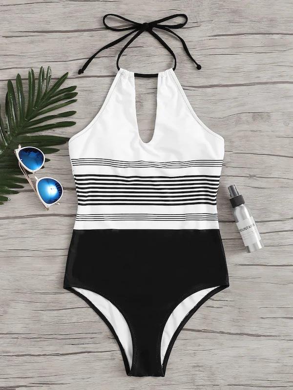 Bikini In Women Swimsuit With Conjoined Stripes