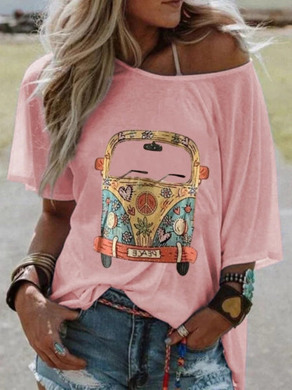 A Printed Coat With A Round Collar And Short Sleeves