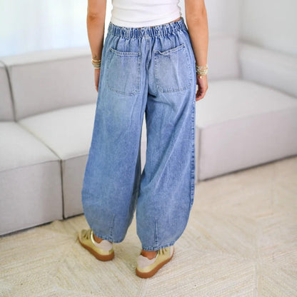Washed Mid Rise Barrel Street Jeans