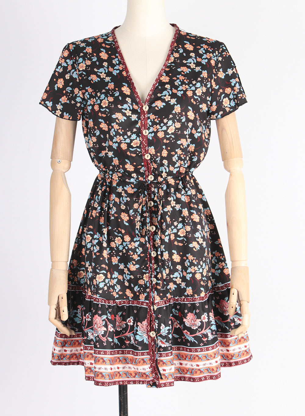 Spring And Summer New Beach Skirt V-Neck Short Sleeve Bohemian Dress