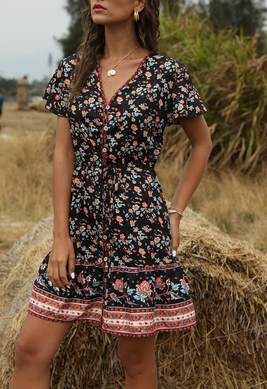 Spring And Summer New Beach Skirt V-Neck Short Sleeve Bohemian Dress