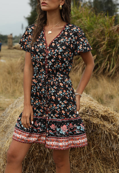 Spring And Summer New Beach Skirt V-Neck Short Sleeve Bohemian Dress
