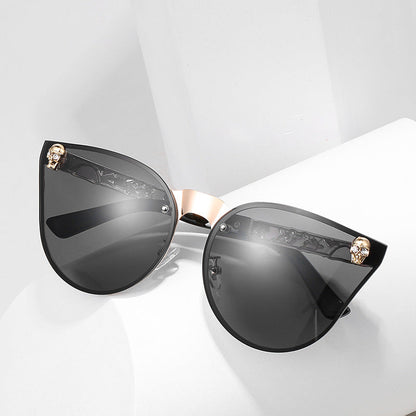 Gothic Stylish Sunglasses With Skull Design