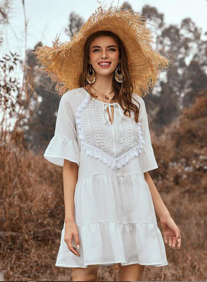 Spring And Summer Solid Color Stitching Flounce Fringed Neckline Lace Trumpet Sleeve Dress