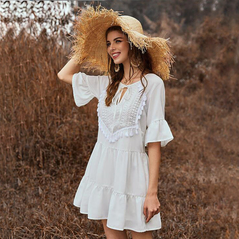 Spring And Summer Solid Color Stitching Flounce Fringed Neckline Lace Trumpet Sleeve Dress