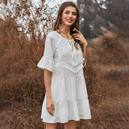 Spring And Summer Solid Color Stitching Flounce Fringed Neckline Lace Trumpet Sleeve Dress