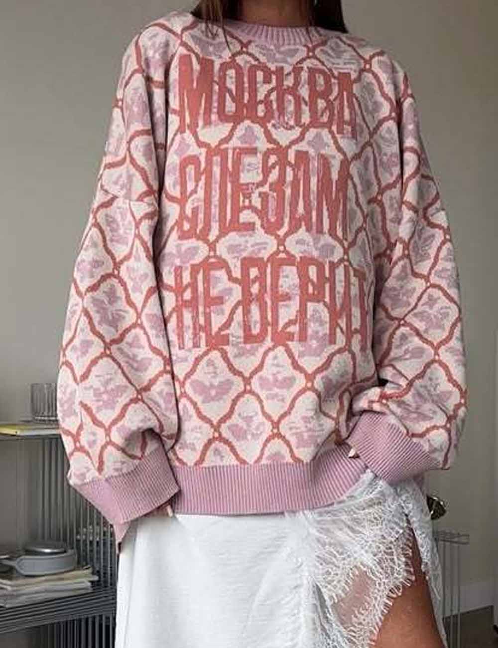 Simple Round Neck Long Sleeve Knit Sweater
