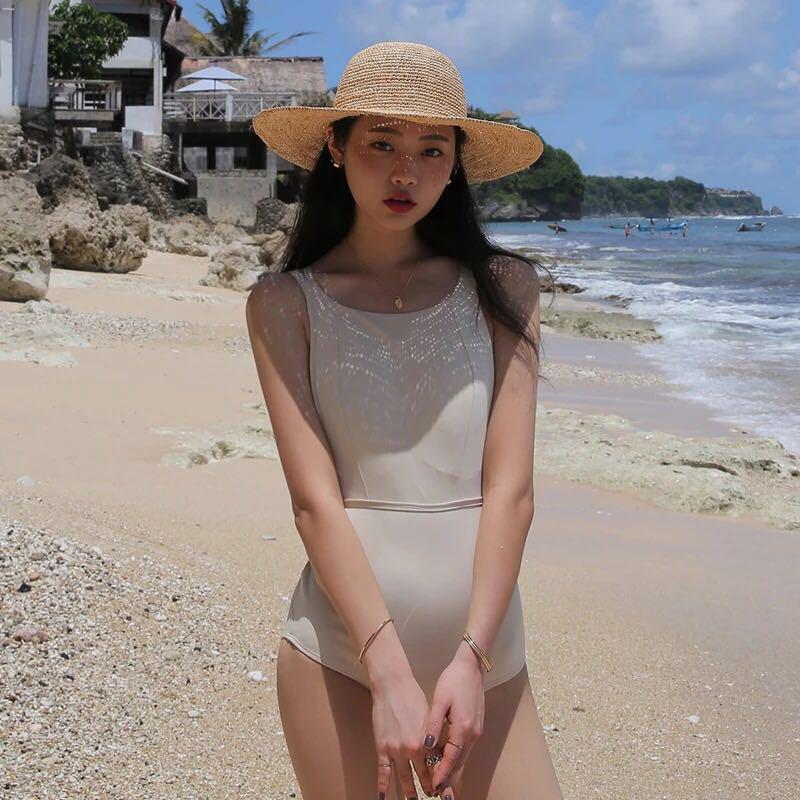 Sexy Solid Color Halter Beach One-Piece Swimsuit