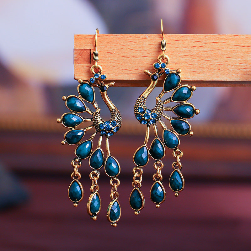 Vintage Peacock Ethnic Style Openwork Earrings Personalized European And American Earrings Dark Green Diamond-Set Alloy Earrings