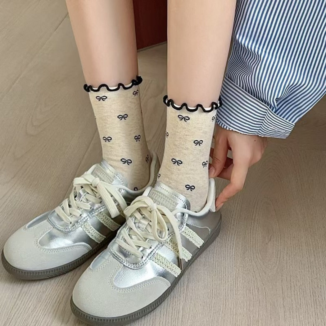 Rufia - Cute Basic Frilly Mid-calf Socks