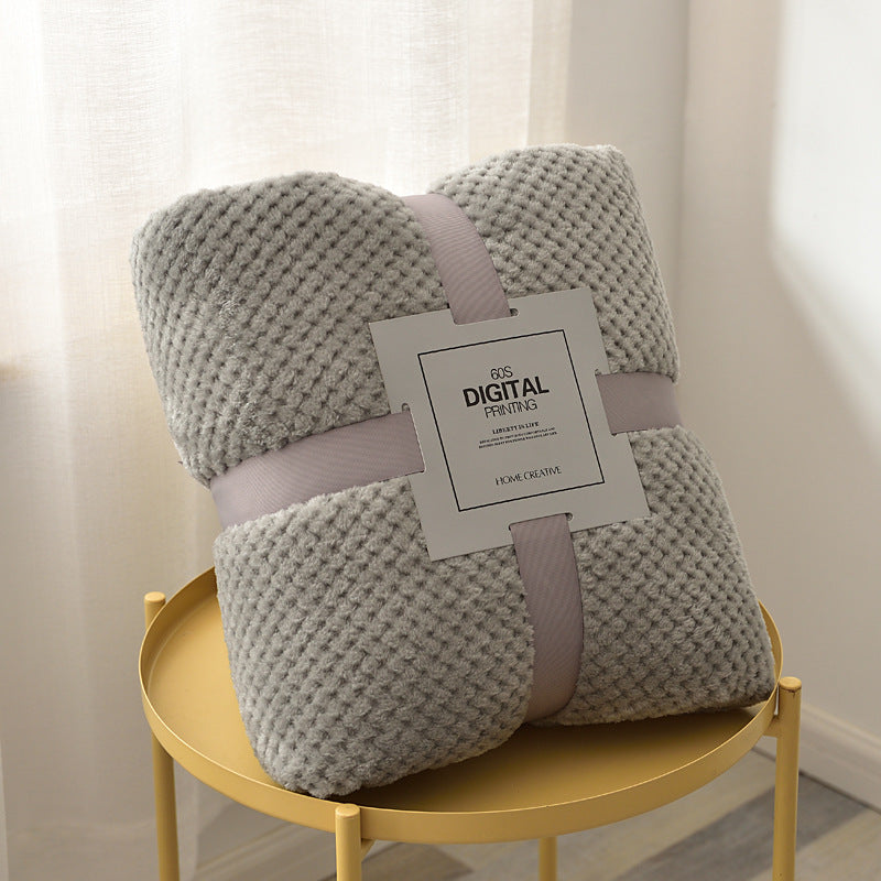 Soft Thickened Pineapple Grid Coral Fleece Blanket