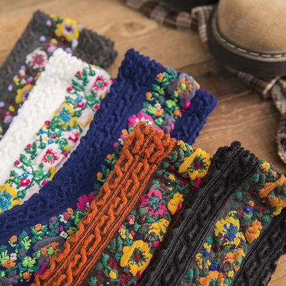 National Style Court Pattern Small Broken Flower Socks Women'S Cotton Personalized Middle Tube Boots Socks Retro Color Women'S Socks