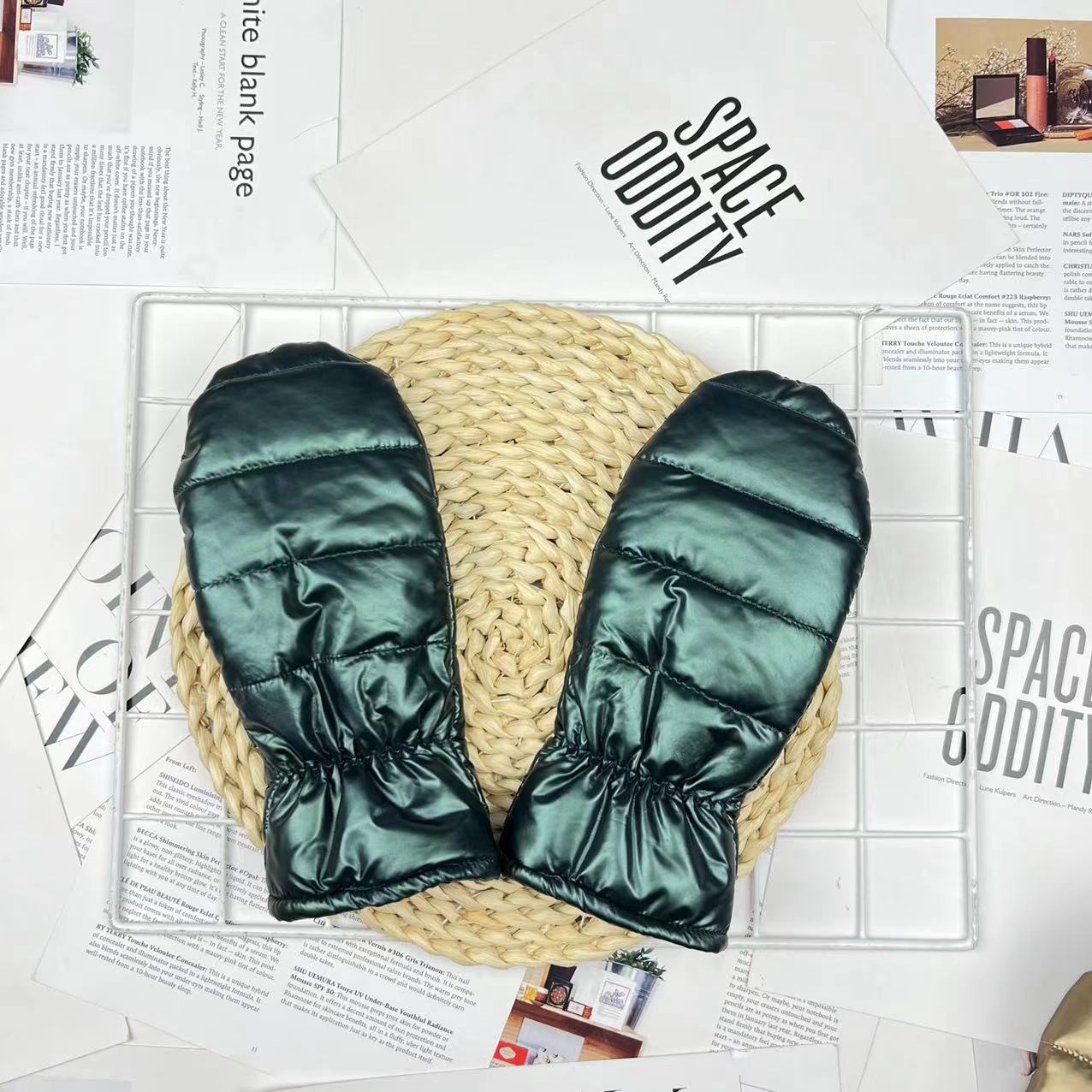 Gloving - No-wash Down-alternative Waterproof &amp; Windproof Mittens