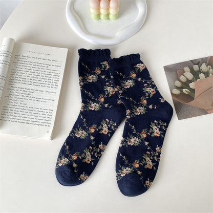 Rufia - Vintage Floral Lace Pattern Socks