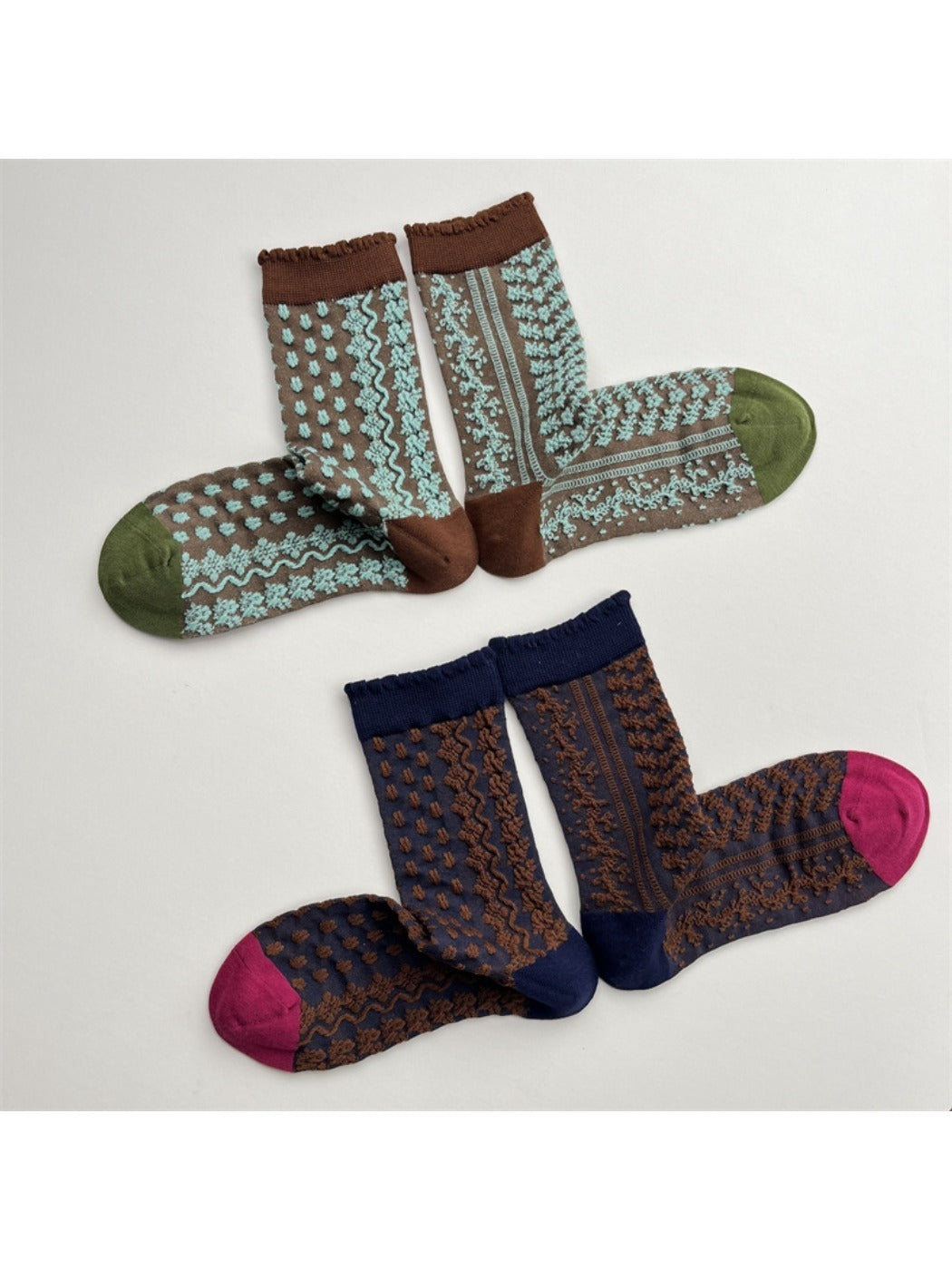 Rufia - Vintage Floral Embossed Socks