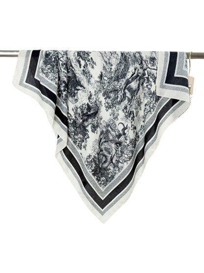 Scarvii - Jungle Print Square Scarf for Women