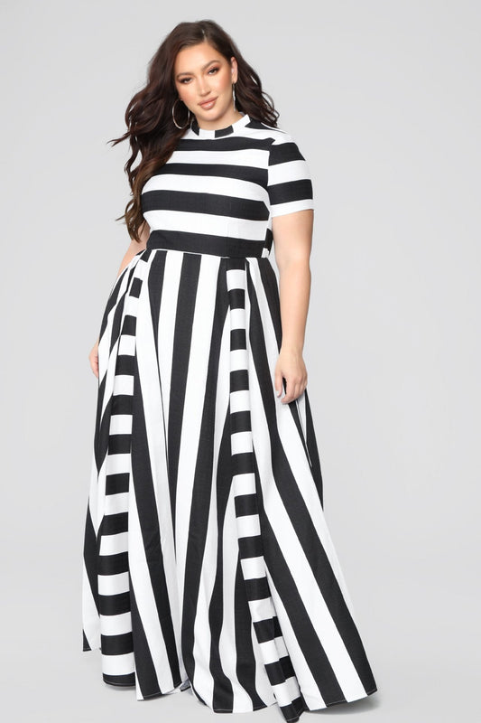 Hot Selling Women'S Dress Loose-Fit Crew Neck Horizontal And Vertical Stripes Large Size Dress