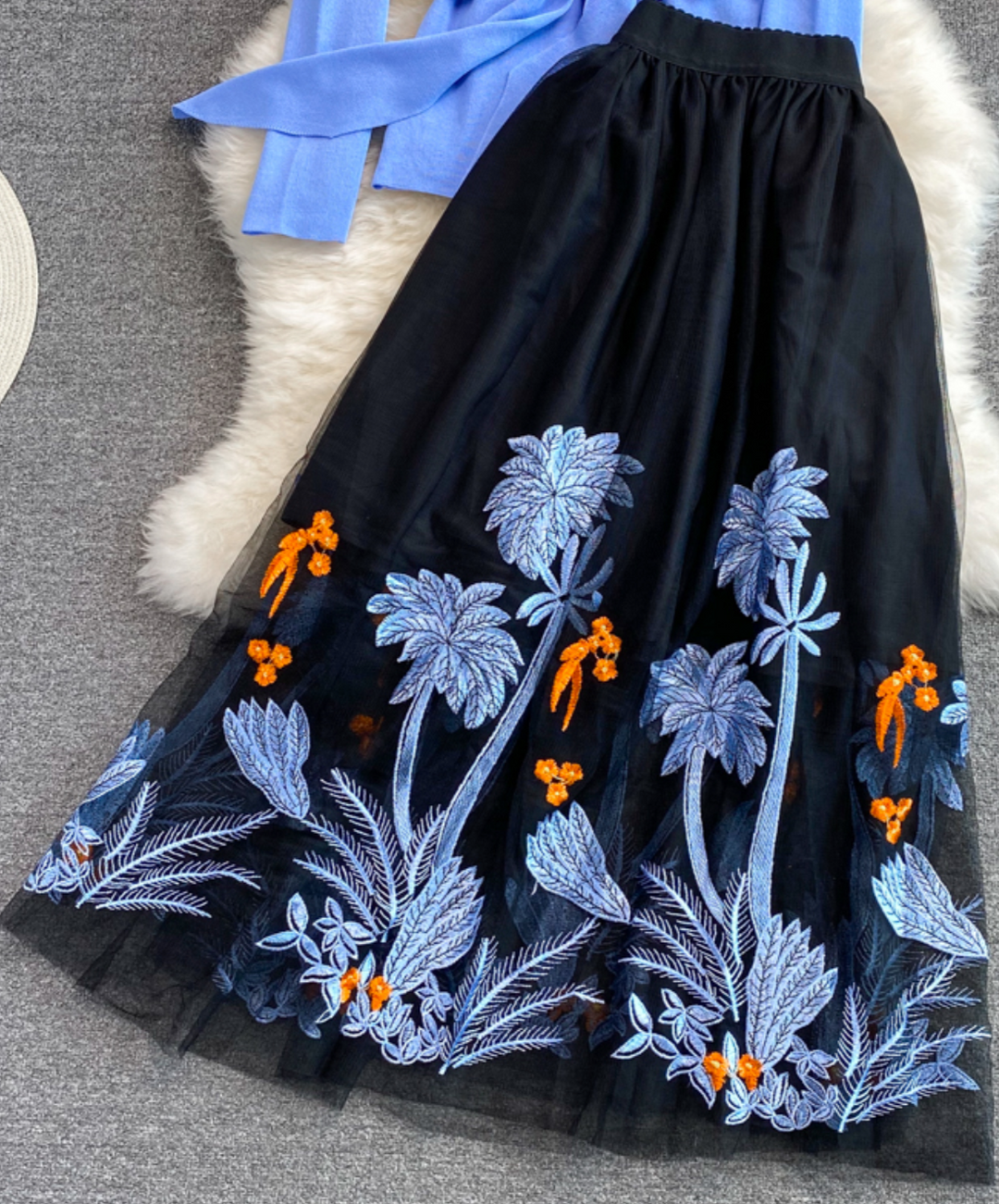 Patrisia Knit Embroidery Set