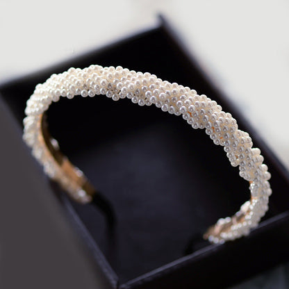 Trendy Bridal Pearl Beaded Hairband for Weddings