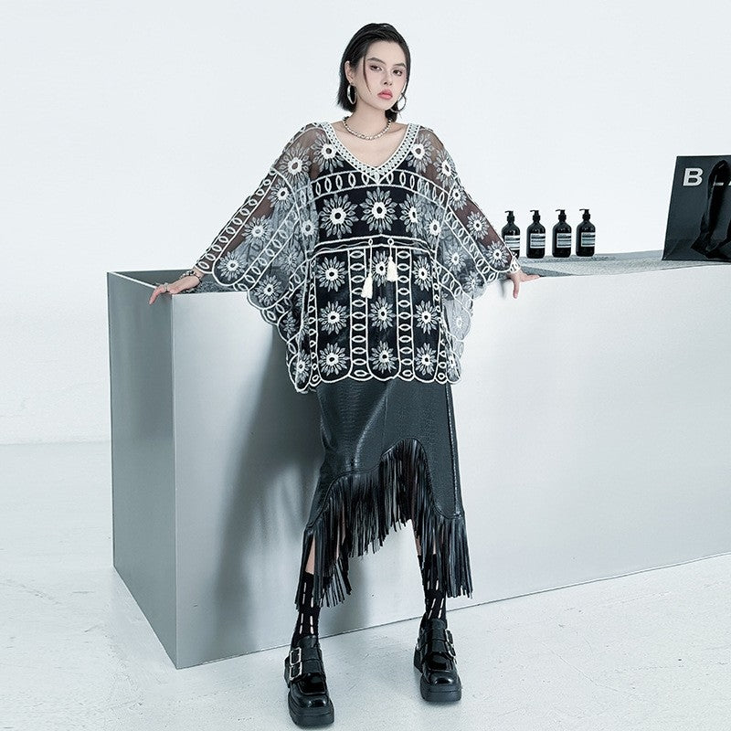 Ethnic Embroidered Hollow-Out Batwing Sleeve Lace Top - Loose, Lightweight, Versatile V-Neck Outerwear For Women