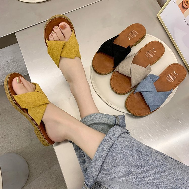 Summer Outerwear Flat Bottomed Cross Over Women'S Slippers With One Line Suede Surface