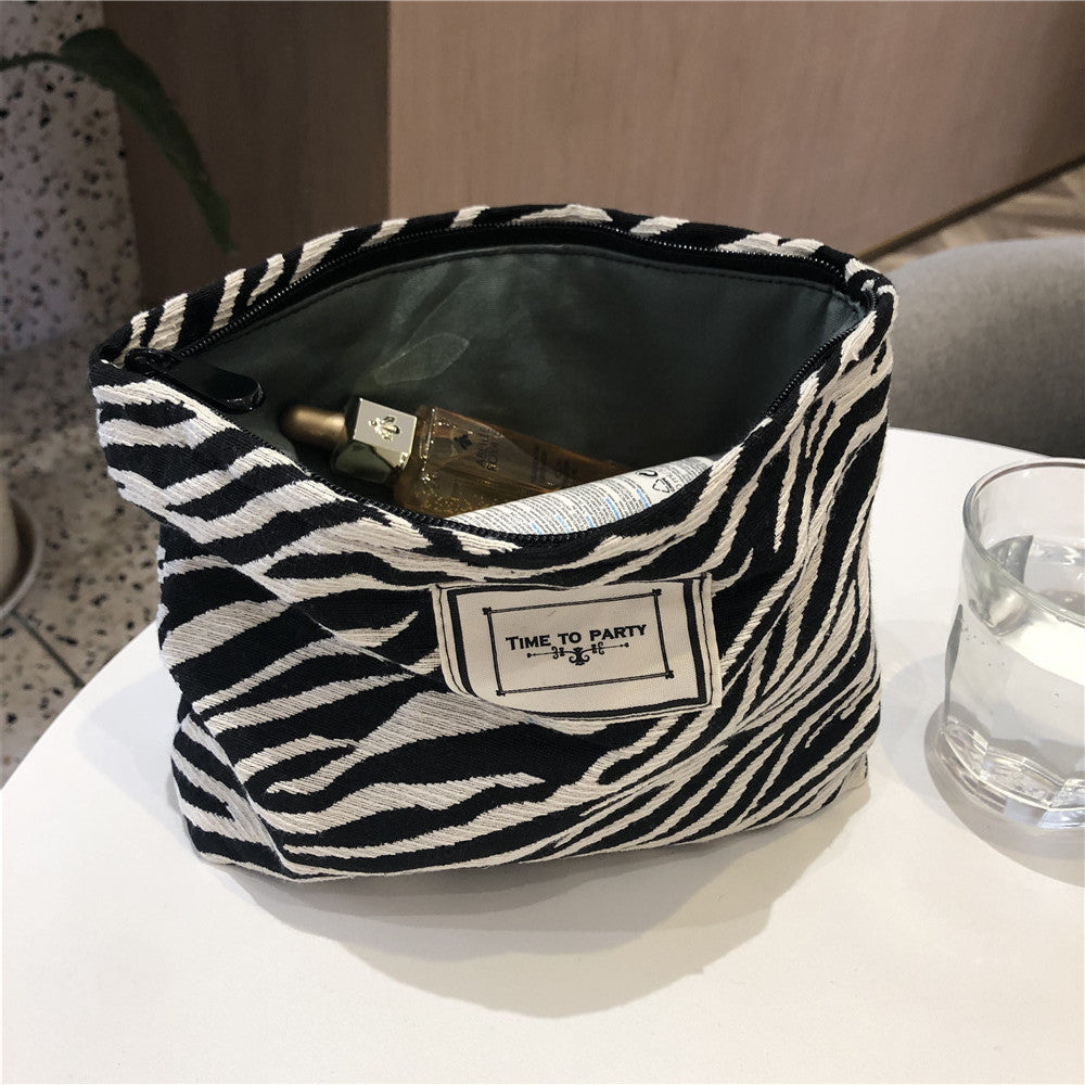 Leopard Print Large Capacity Makeup Bag
