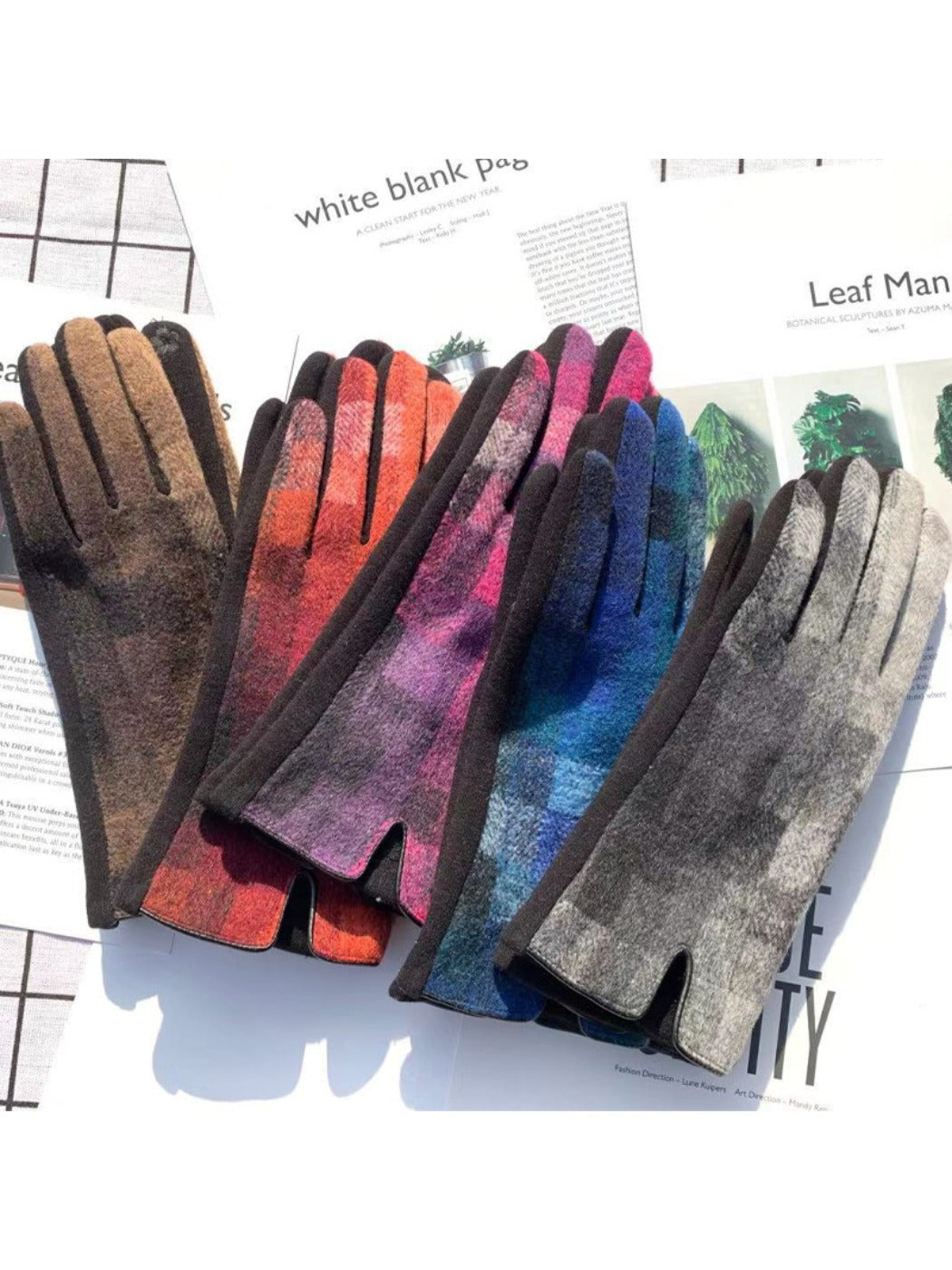 Gloving - Winter Touchscreen Gloves with Plaid Patterns