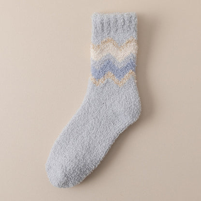 Rufia - Wavy Pattern Coral Fleece Socks