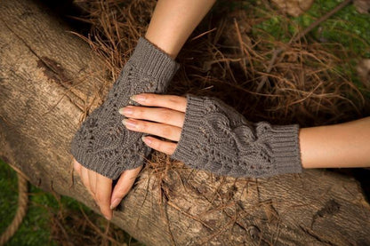 Half Refers To The Warm Knit Typing Women S Thick Wool Half Palm Gloves - 2